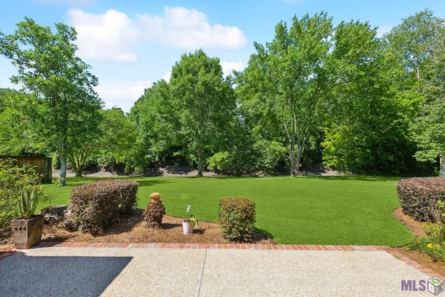 $835,500 | 12119 Lake Estates Avenue, Baton Rouge, LA 70810