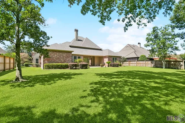 $835,500 | 12119 Lake Estates Avenue, Baton Rouge, LA 70810