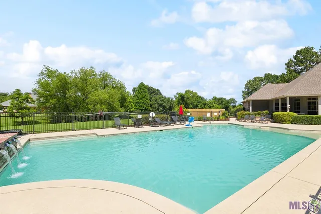 $835,500 | 12119 Lake Estates Avenue, Baton Rouge, LA 70810