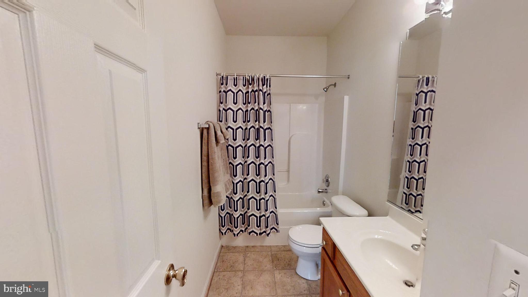 1549 Moody Town Road Bumpass, VA 23024 - Photo 26 of 58 Hall Bath (Main Floor)