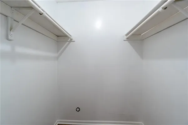 $160,000 | 12711 West 110th Terrace, Overland Park, KS 66210
