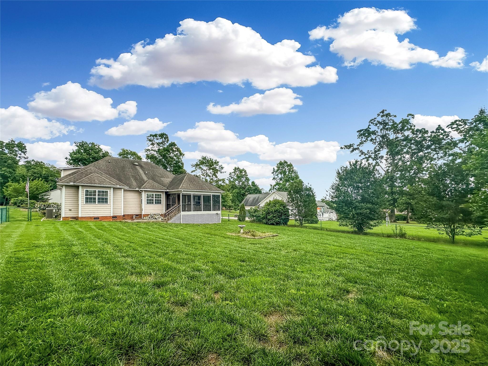 1625 Damascus Circle Conover, NC 28613 - Photo 38 of 40 a front view of a house with a garden