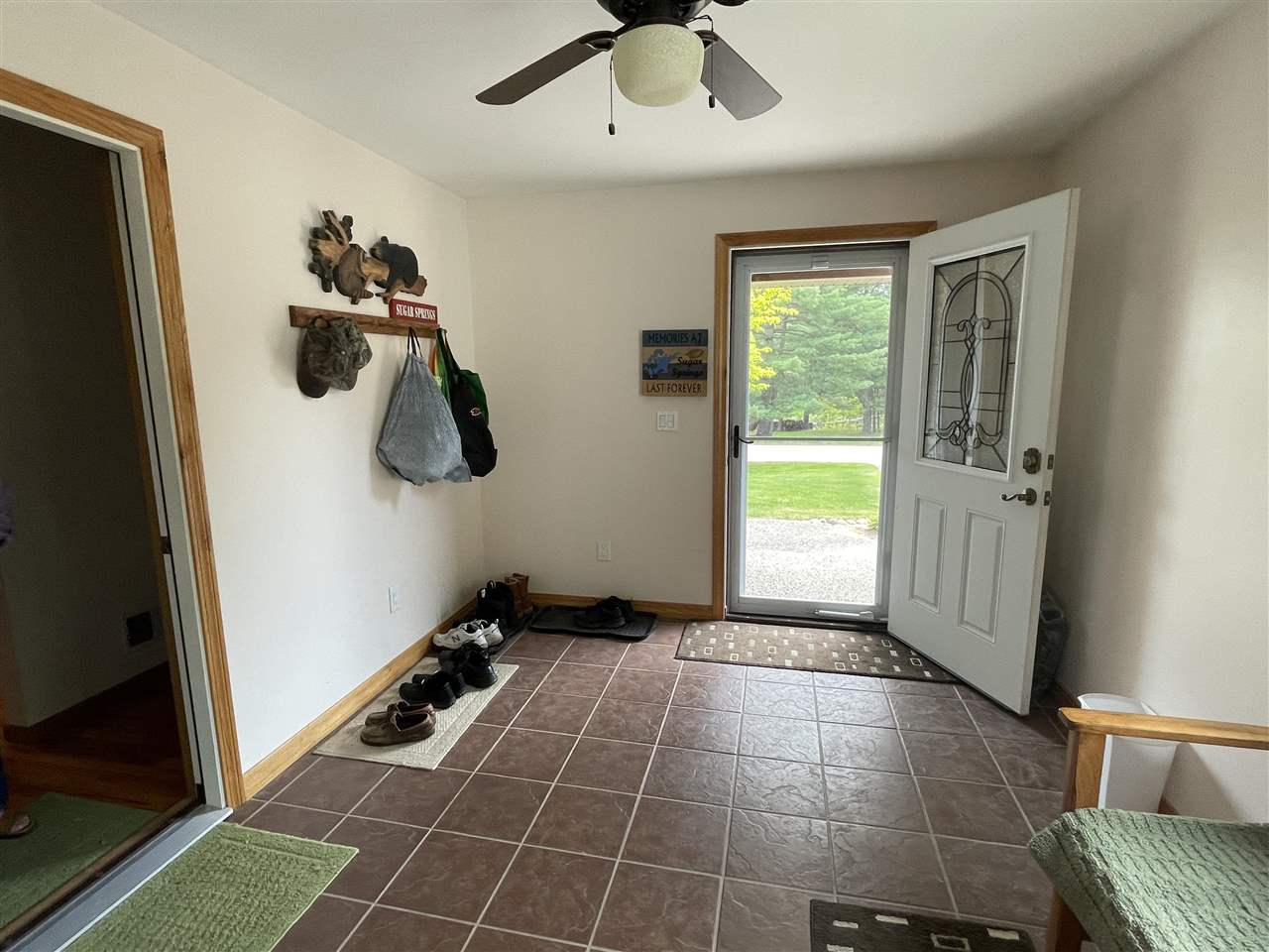 5023 Robindale Way Gladwin, MI 48624 - Photo 9 of 27