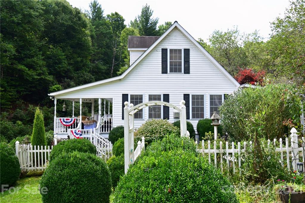 5424 Castle Ford Road Boone, NC 28607 - Photo 4 of 48 a front view of a house with a yard