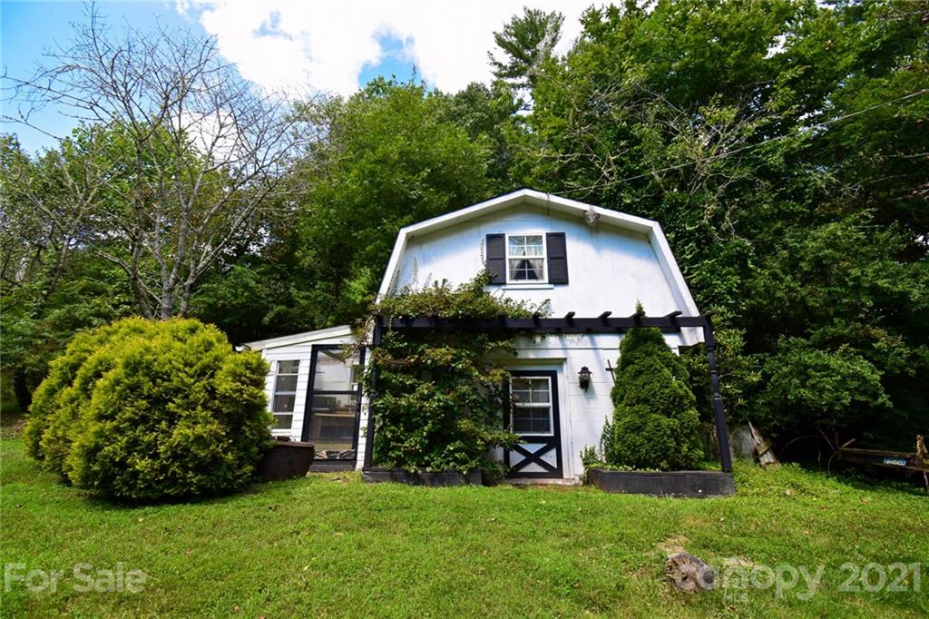 5424 Castle Ford Road Boone, NC 28607 - Photo 7 of 48 a front view of a house with a yard