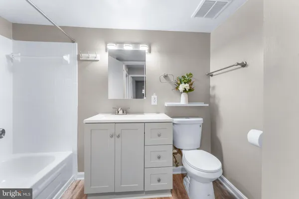 $189,000 | 10103 Prince Place, Unit 1015A, Upper Marlboro, MD 20774