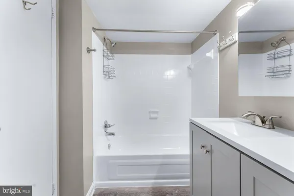 $189,000 | 10103 Prince Place, Unit 1015A, Upper Marlboro, MD 20774