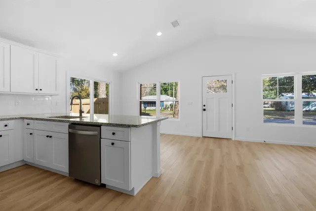 $2,400 | 75 Helen Street, St. Augustine, FL 32084