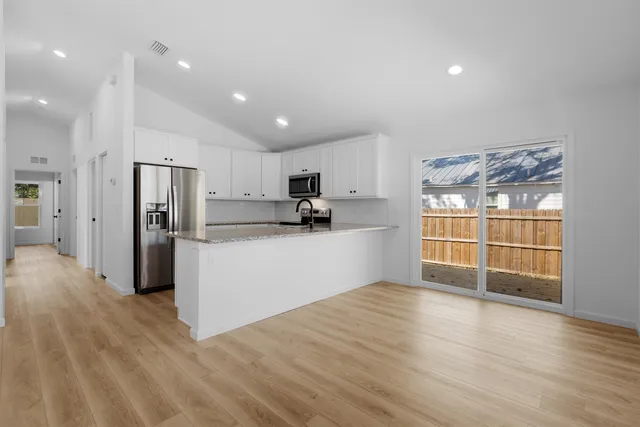 $2,400 | 75 Helen Street, St. Augustine, FL 32084