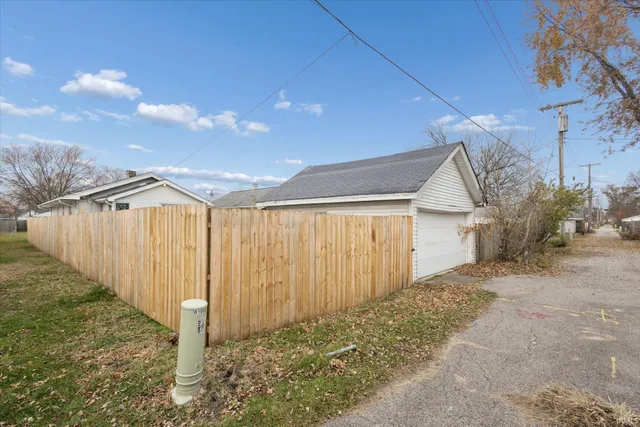 $144,900 | 1002 Alabama Street, Mishawaka, IN 46544