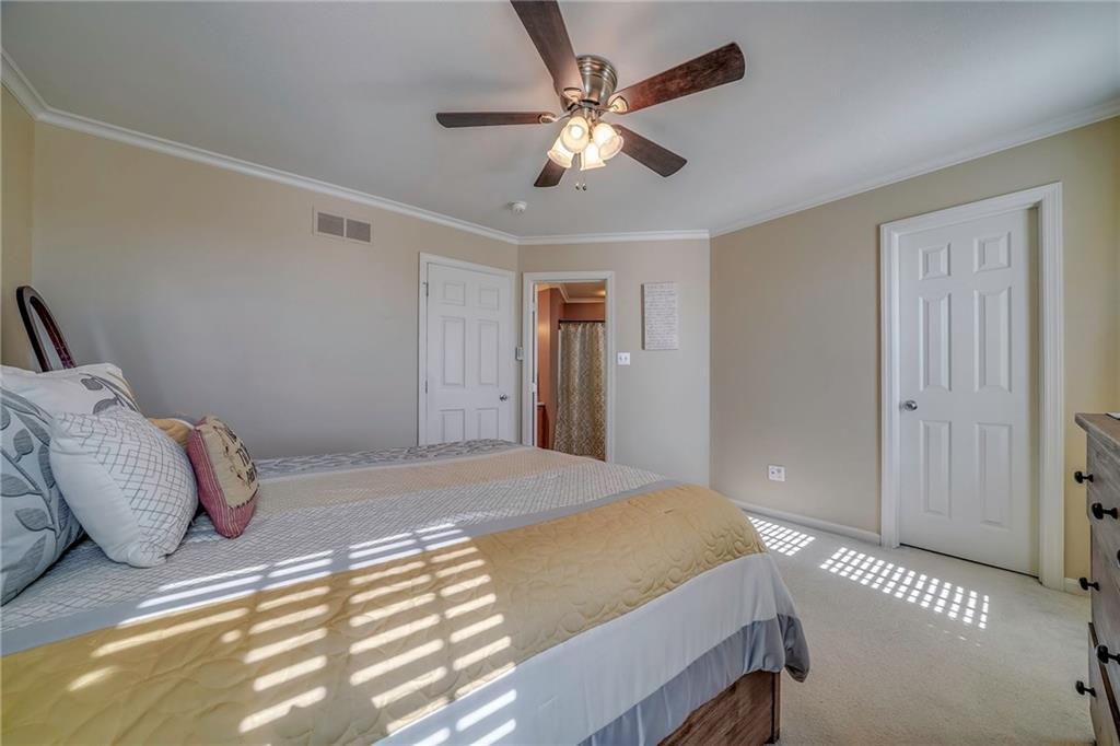 7 Castle View Drive McKees Rocks, PA 15136 - Photo 14 of 25
