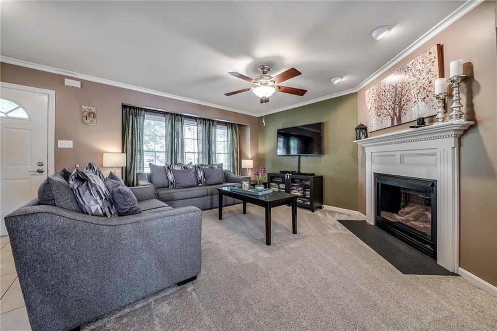 7 Castle View Drive McKees Rocks, PA 15136 - Photo 3 of 25