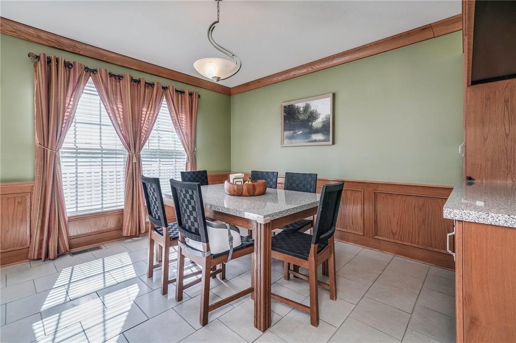 7 Castle View Drive McKees Rocks, PA 15136 - Photo 7 of 25