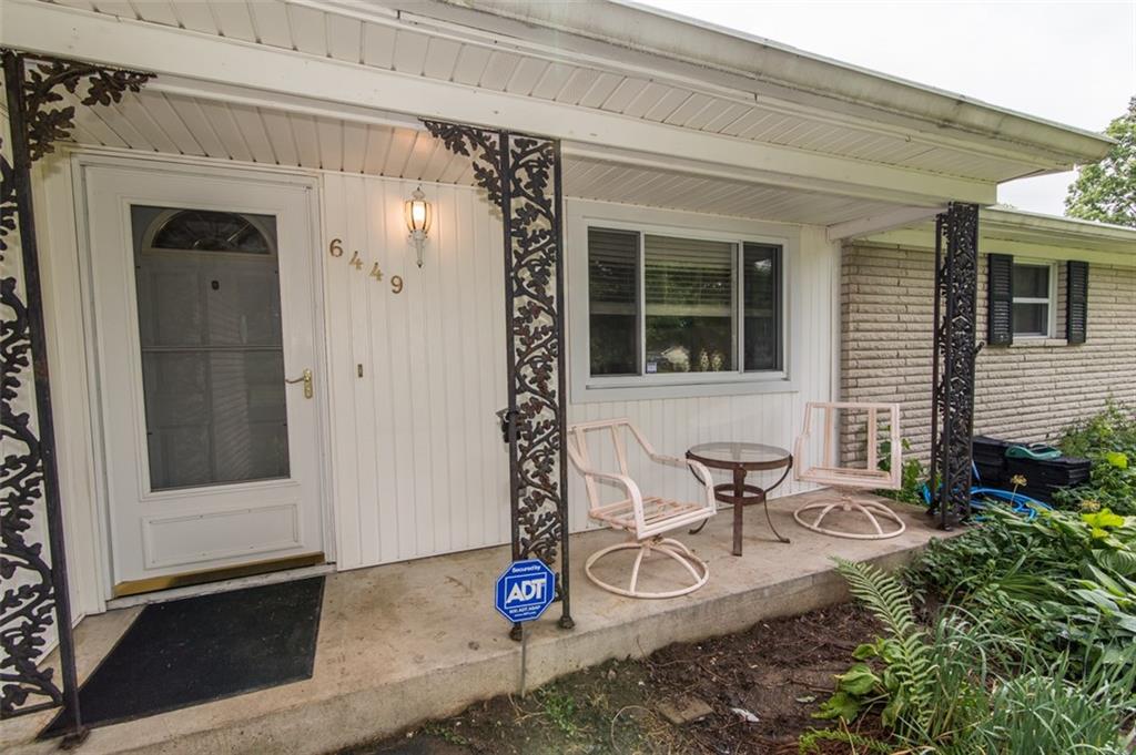 6449 Smith Road Indianapolis, IN 46236 - Photo 3 of 47 Gallery Image 3