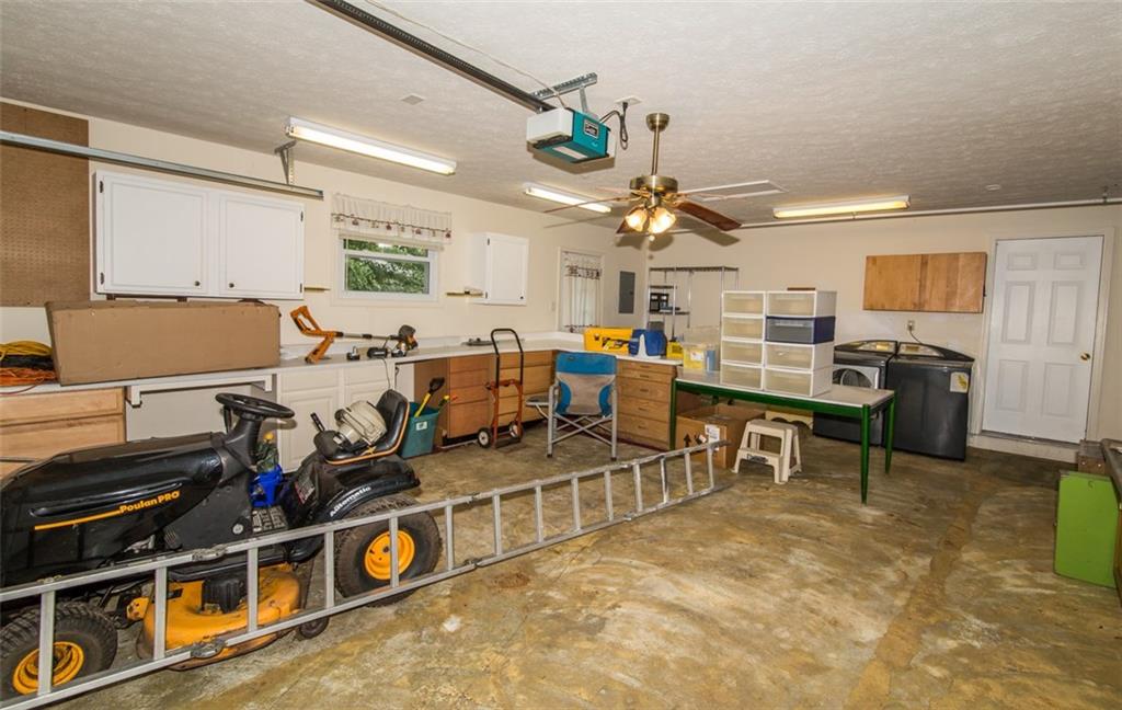 6449 Smith Road Indianapolis, IN 46236 - Photo 21 of 47 Gallery Image 21