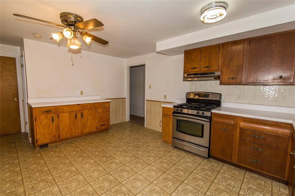 6449 Smith Road Indianapolis, IN 46236 - Photo 6 of 47 Gallery Image 6