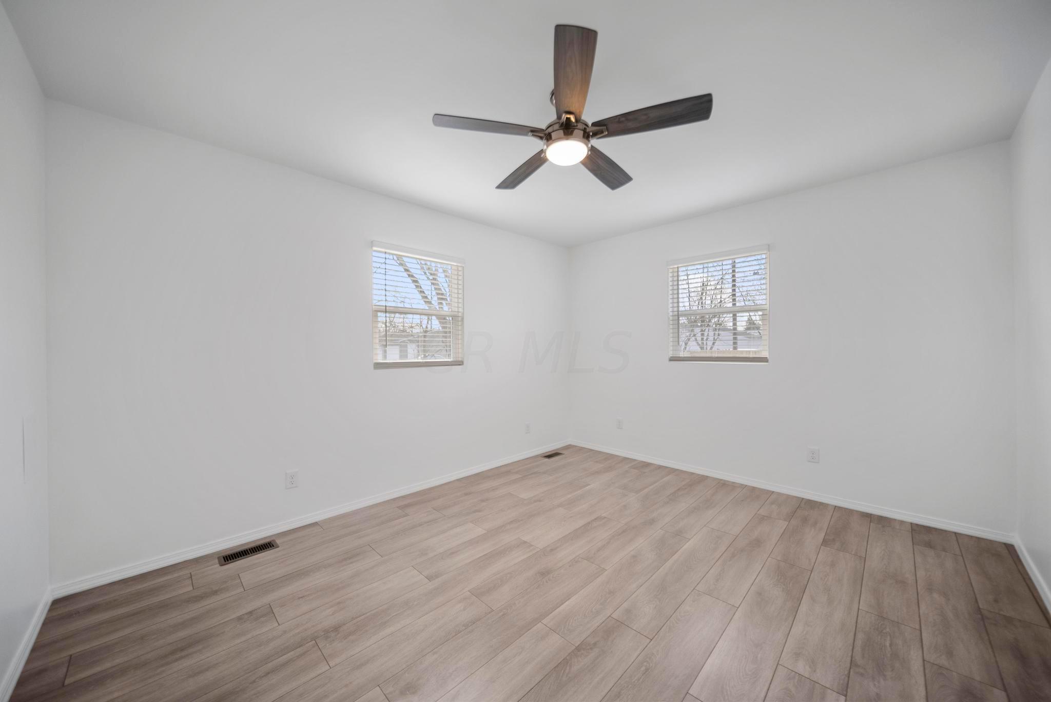 2023 Ferris Road Columbus, OH 43224 - Photo 11 of 24 Room 1