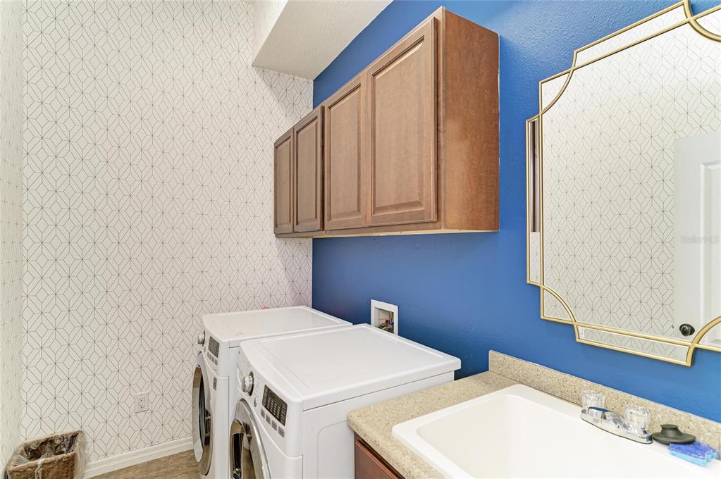 8438 Webber Road Sarasota, FL 34240 - Photo 43 of 68 Gallery Image 43