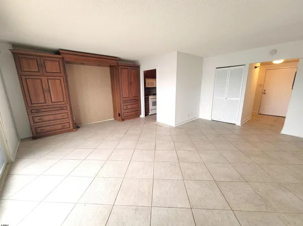 $415,000 | 322 Boardwalk, Unit 204, Ocean City, NJ 08226