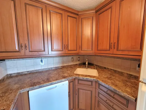 $415,000 | 322 Boardwalk, Unit 204, Ocean City, NJ 08226