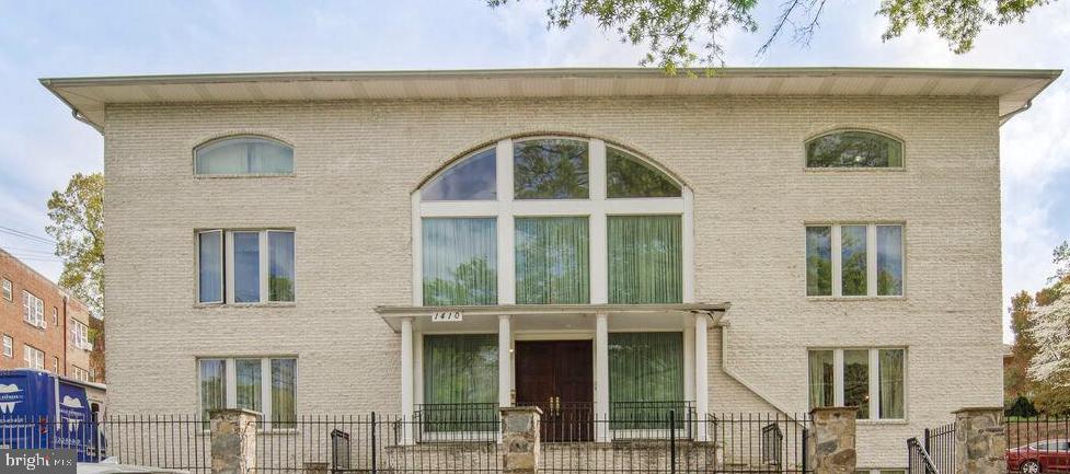 1410 Missouri Avenue Northwest Washington, DC 20011 - Photo 2 of 38