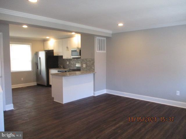 1626 Riverwood Road Baltimore, MD 21221 - Photo 17 of 43