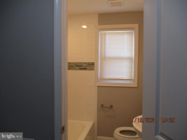 1626 Riverwood Road Baltimore, MD 21221 - Photo 21 of 43