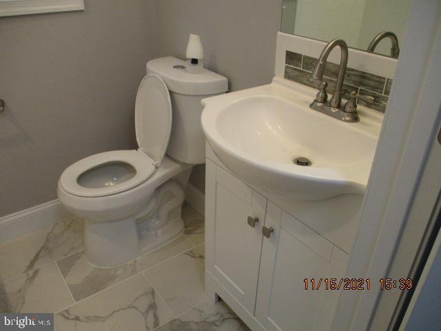 1626 Riverwood Road Baltimore, MD 21221 - Photo 23 of 43
