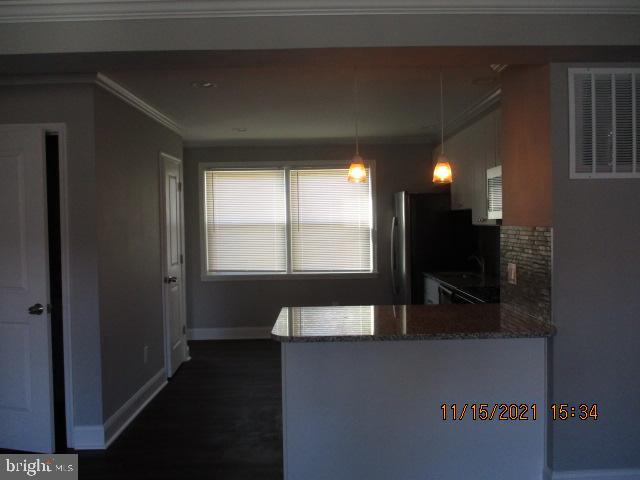 1626 Riverwood Road Baltimore, MD 21221 - Photo 8 of 43