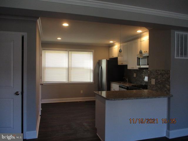 1626 Riverwood Road Baltimore, MD 21221 - Photo 10 of 43