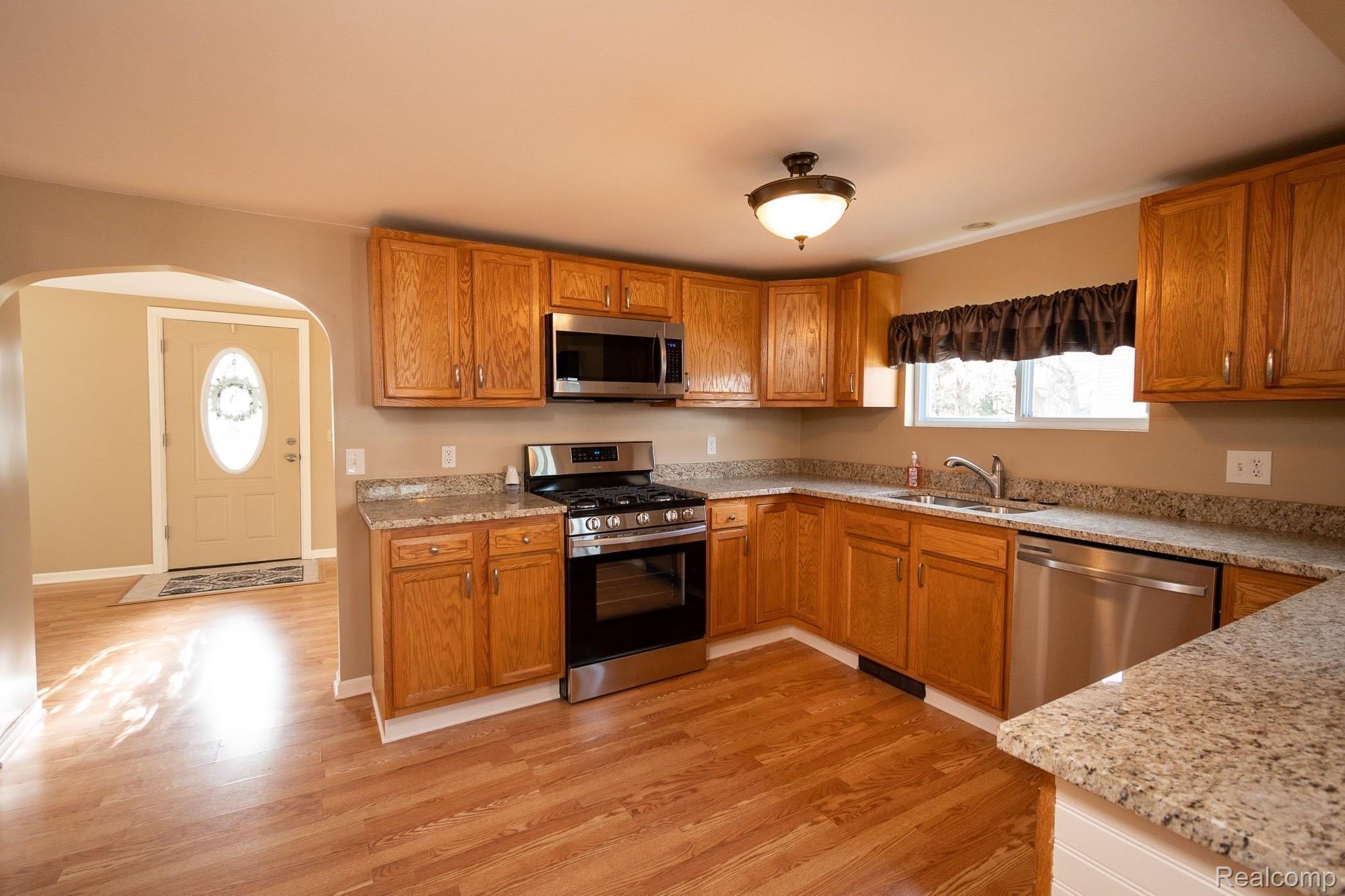 1675 Bowers Road Lapeer, MI 48446 - Photo 25 of 46 1675-29.jpg
