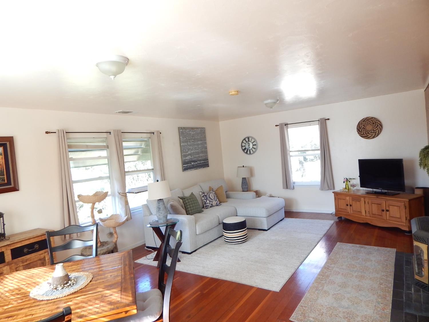 1717 Union Ridge Road Placerville, CA 95667 - Photo 38 of 55 a living room with furniture and a flat screen tv