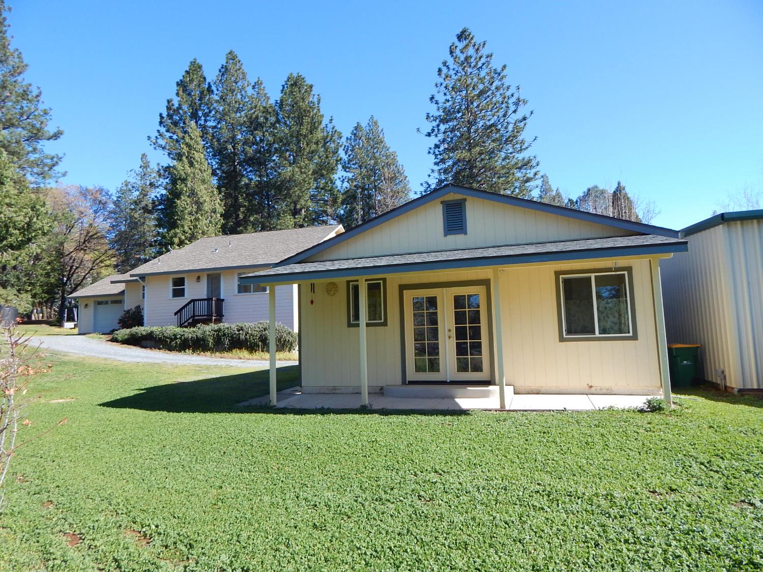 1717 Union Ridge Road Placerville, CA 95667 - Photo 50 of 55 a front view of a house with a yard