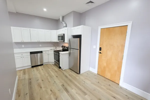 $1,750 | 66 Main Street, Unit 3A, Taunton, MA 02780