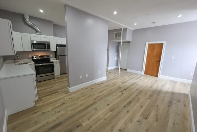 $1,900 | 66 Main Street, Unit 3A, Taunton, MA 02780