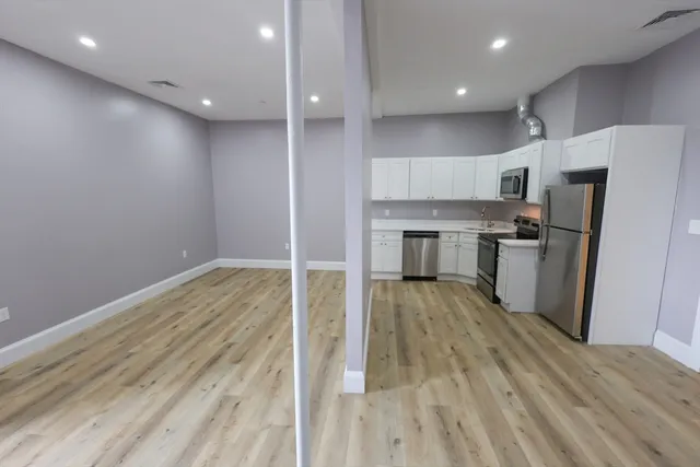 $1,900 | 66 Main Street, Unit 3A, Taunton, MA 02780