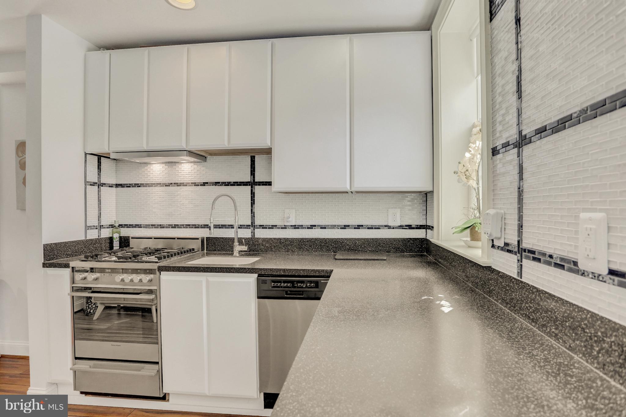 601 Harding Place Baltimore, MD 21211 - Photo 11 of 27 New kitchen counter