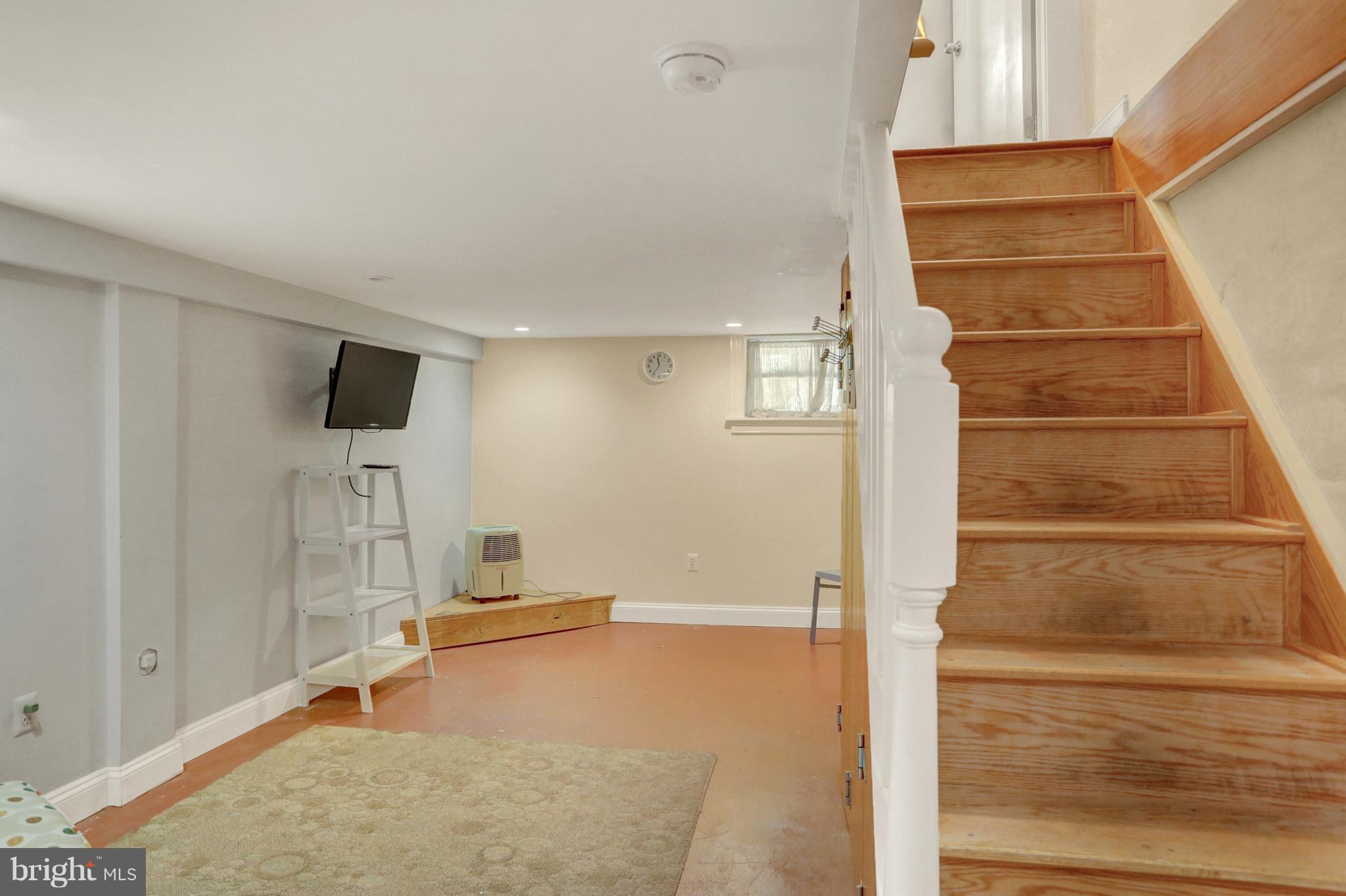 601 Harding Place Baltimore, MD 21211 - Photo 24 of 27 Stairs to the Lower level