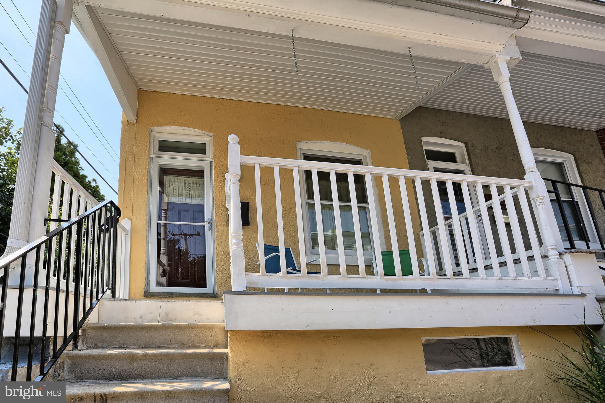 601 Harding Place Baltimore, MD 21211 - Photo 4 of 27 Perfect place for that morning coffee