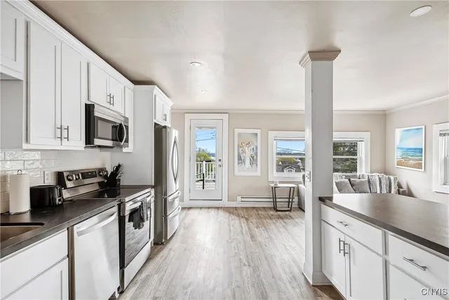 $2,700 | 40 Lakeview Circle, Unit 1, Skaneateles, NY 13152