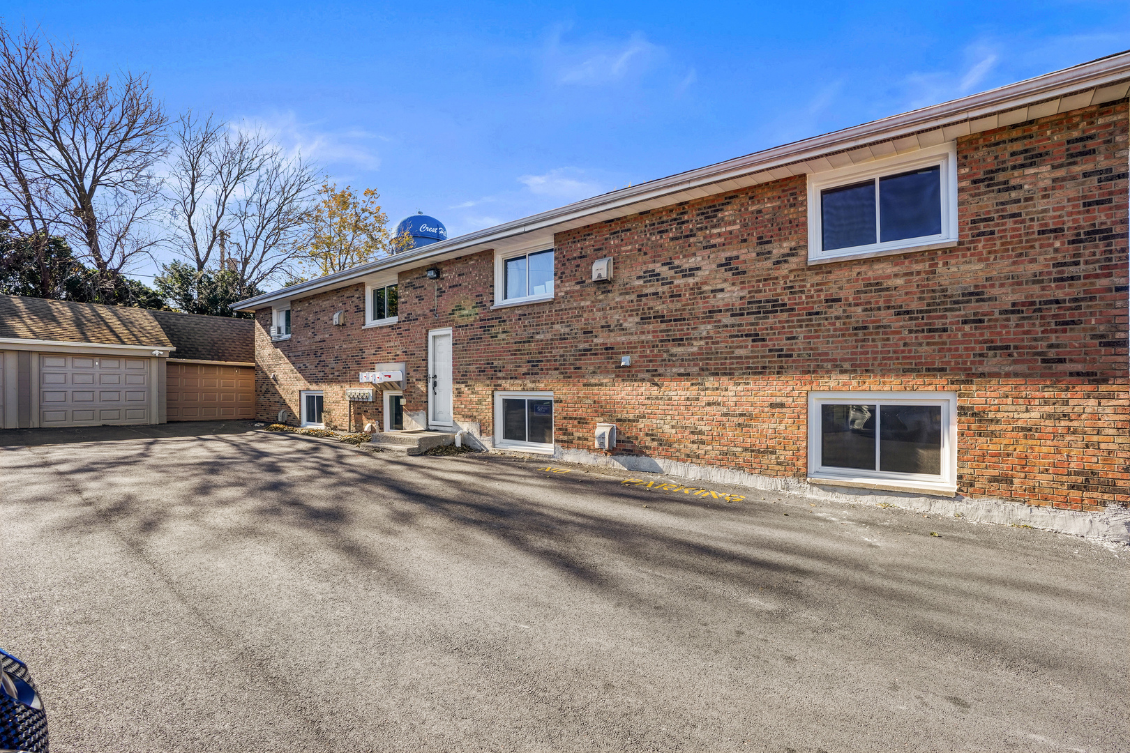 535 Pasadena Avenue, Unit 3 Crest Hill, IL 60403 - Photo 10 of 10 a front view of a house with a yard