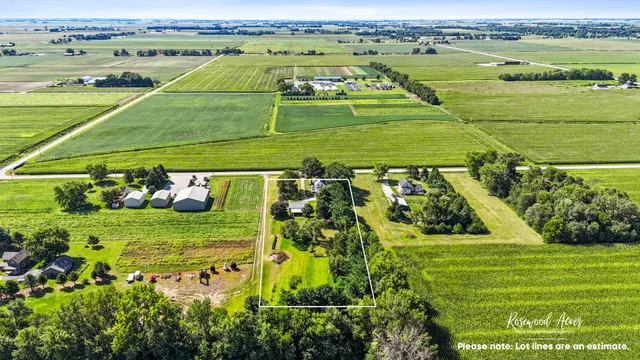 $240,000 | 7861 East 2250S Road, St. Anne, IL 60964