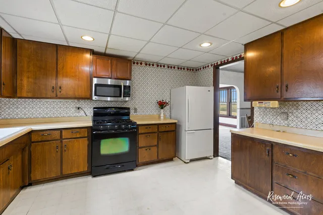 $240,000 | 7861 East 2250S Road, St. Anne, IL 60964