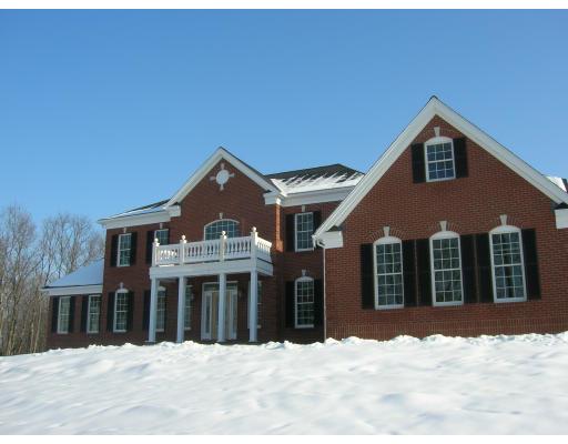 13 Overlook Road Hopkinton, MA 01748 - Photo 2 of 20 Gallery Image 2