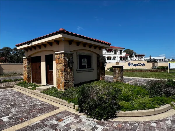 $128,800 | 1302 R Royal Oaks, Fulton, TX 78382