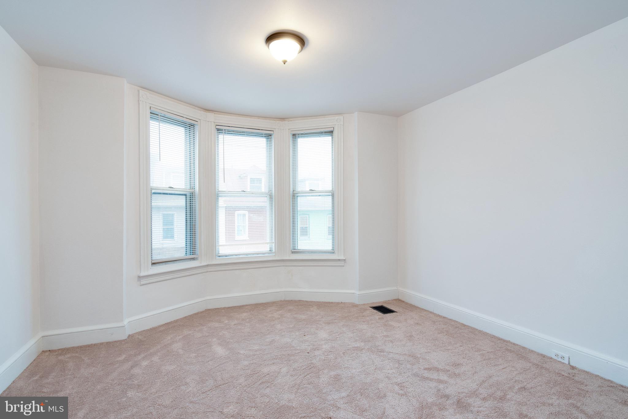 925 Locust Street Reading, PA 19604 - Photo 11 of 21 Gallery Image 11