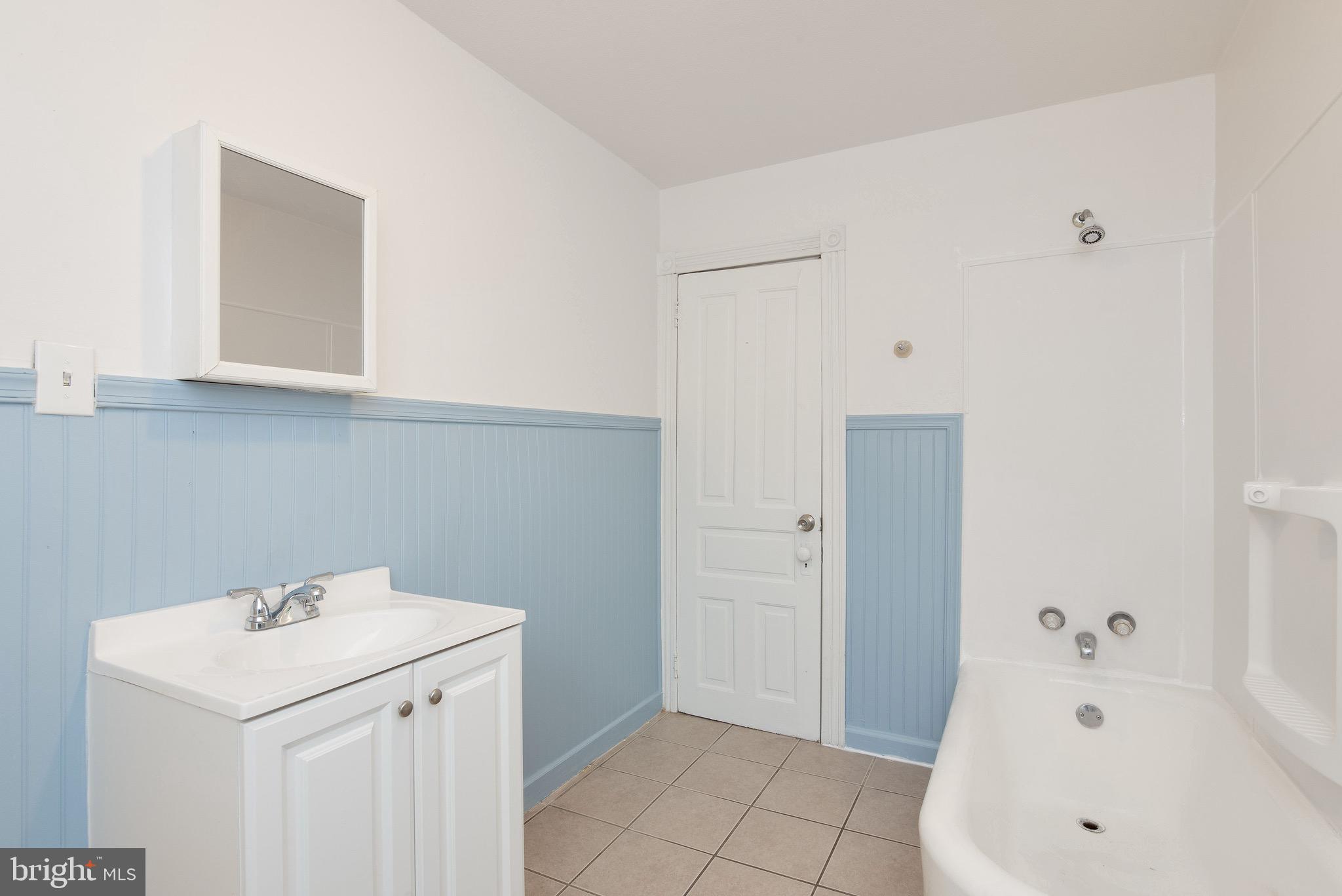 925 Locust Street Reading, PA 19604 - Photo 13 of 21 Gallery Image 13