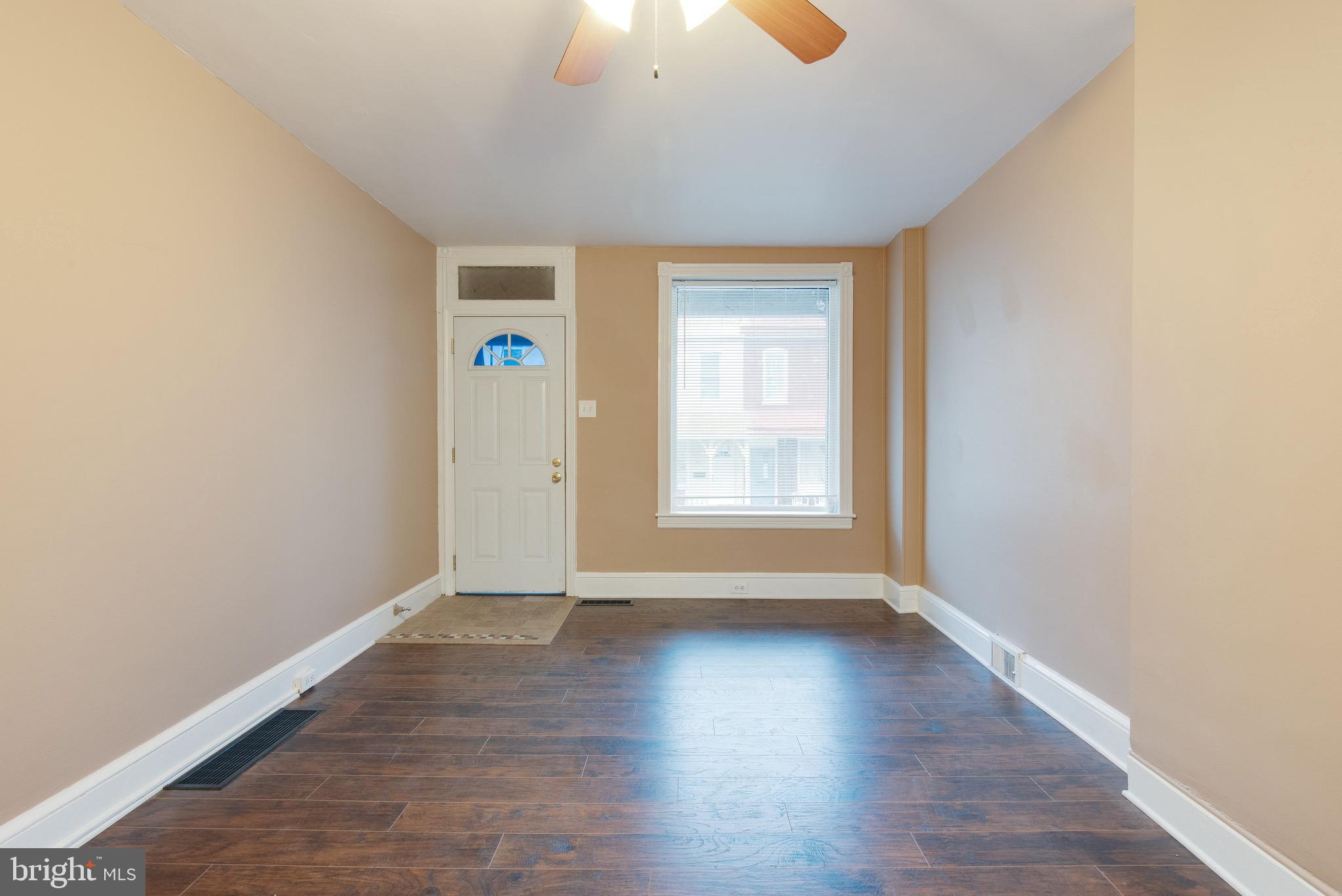 925 Locust Street Reading, PA 19604 - Photo 5 of 21 Gallery Image 5