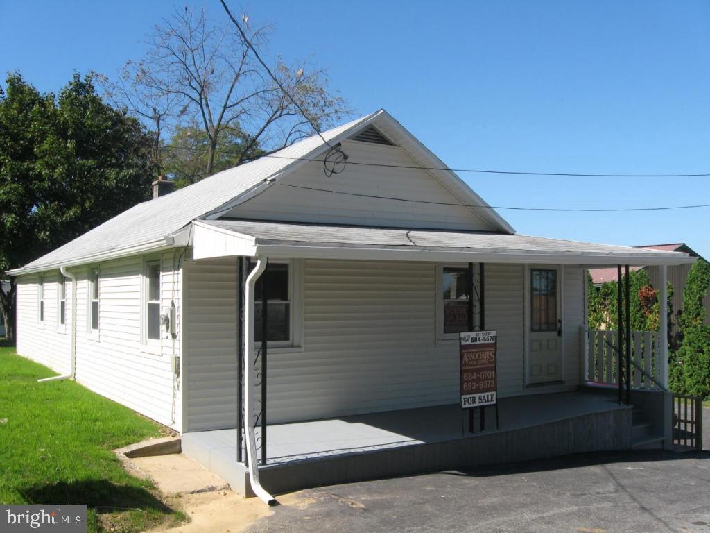 790 Raintree Road Columbia, PA 17512 - Photo 1 of 15 Gallery Image 1