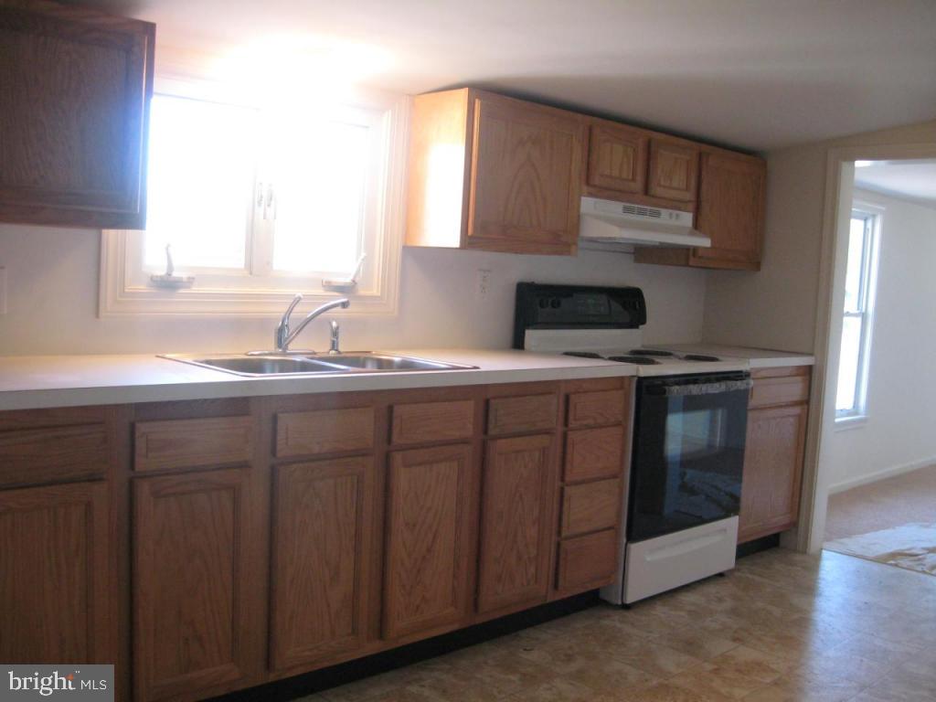 790 Raintree Road Columbia, PA 17512 - Photo 5 of 15 Gallery Image 5